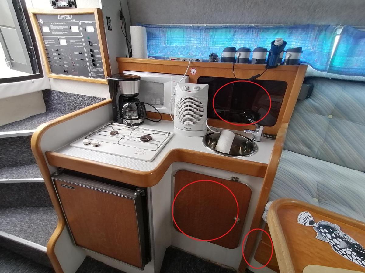 Sejour Insolite Sur Un Yacht. Bateau Hotel A Quai. La Rochelle  Exterior photo
